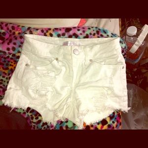White jeaned short shorts